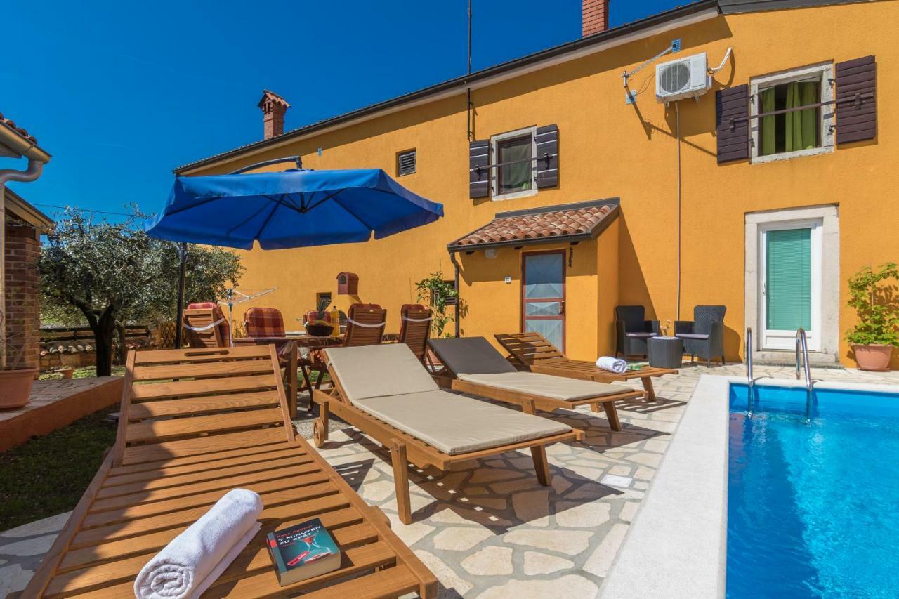 Apartmani Zikovic Poreč Exteriör bild