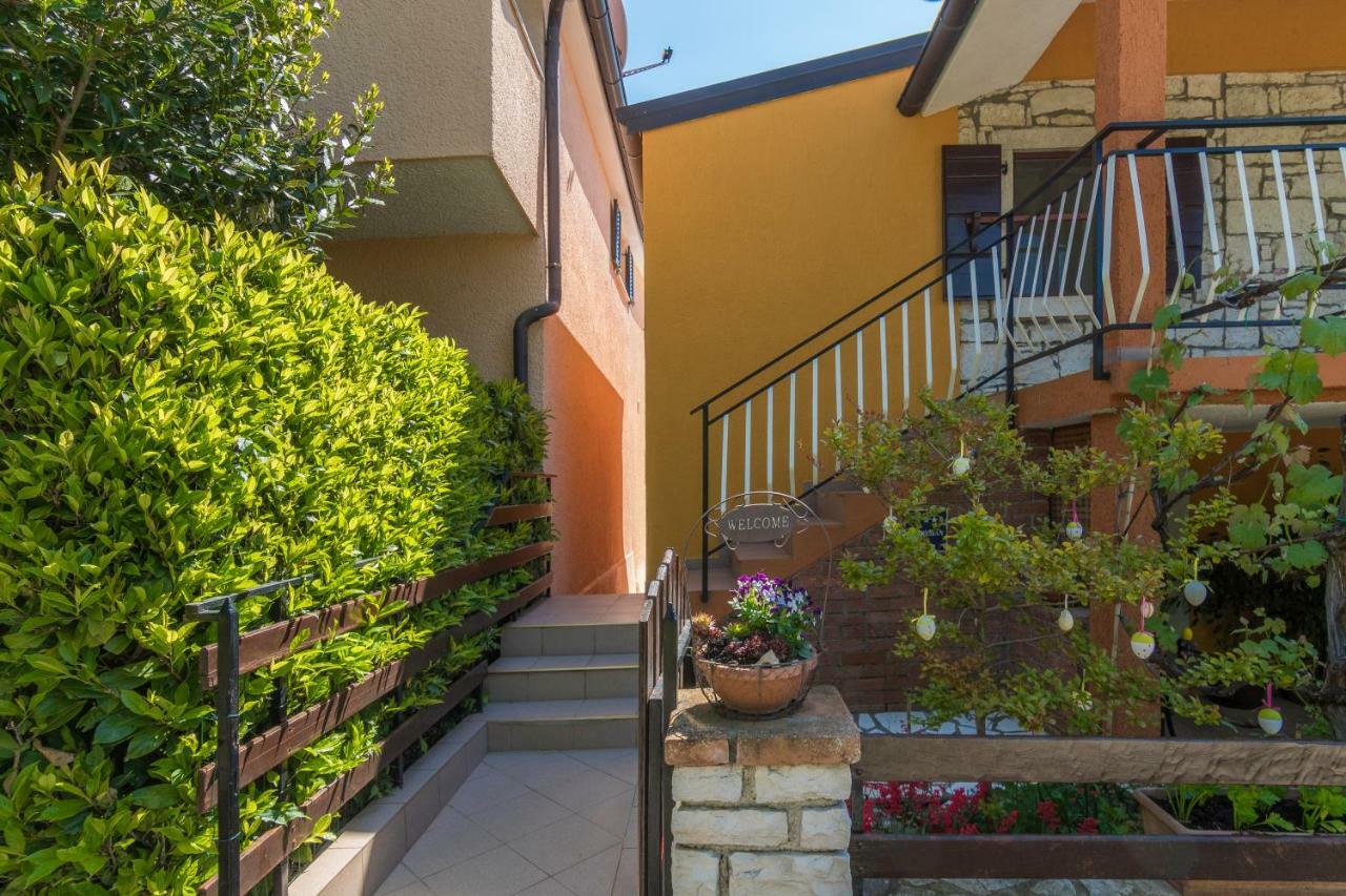 Apartmani Zikovic Poreč Exteriör bild