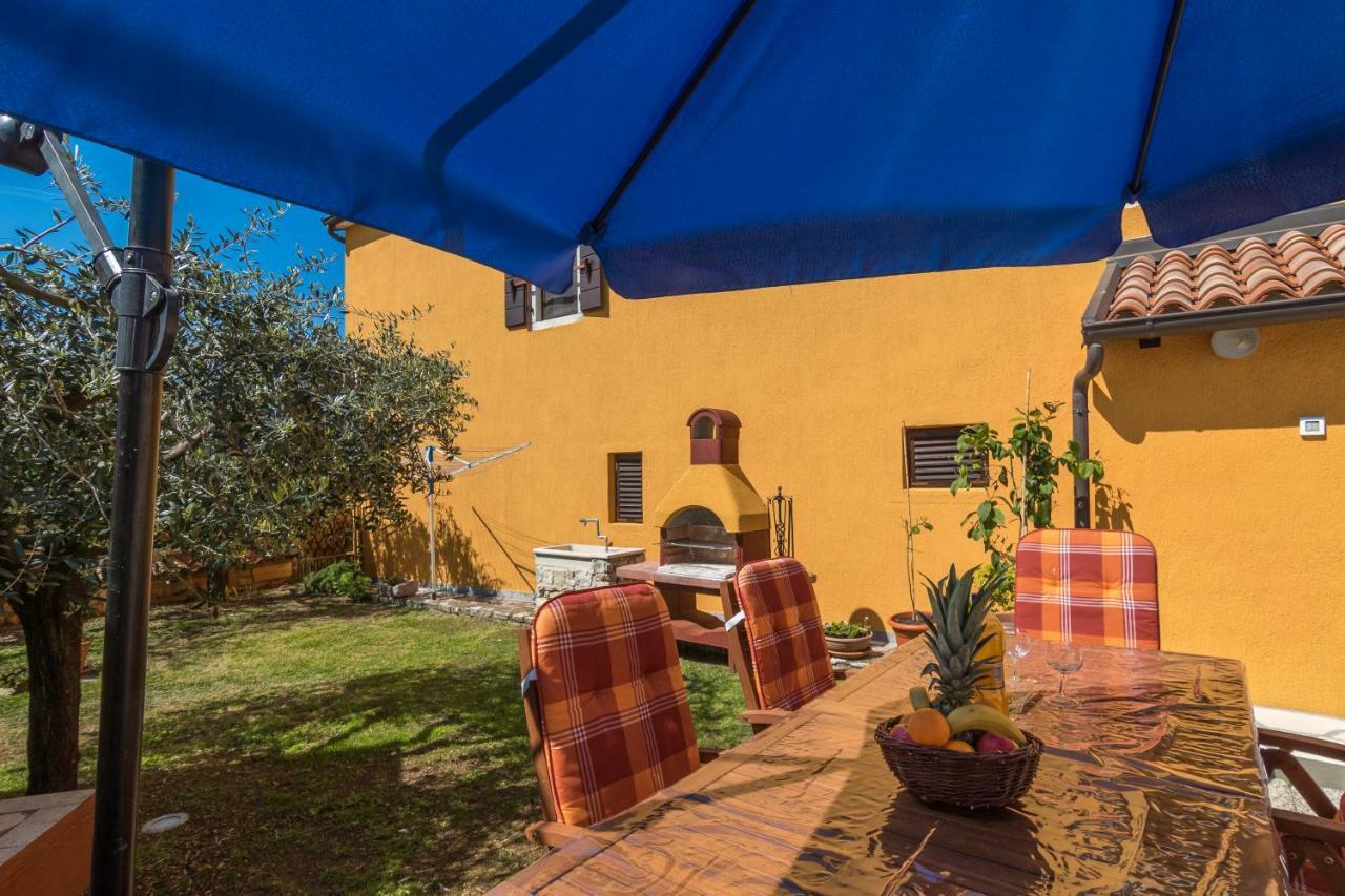 Apartmani Zikovic Poreč Exteriör bild